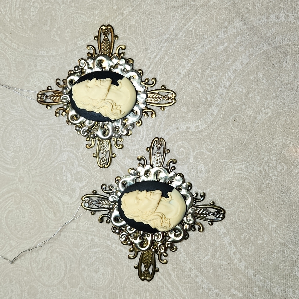 HANDMADE TWO Jesus cameo Christmas ornaments vintage beauty but NWT! Black cream